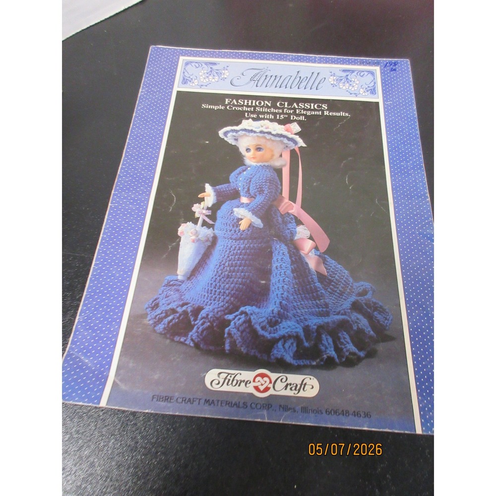 Vintage Crochet Pattern Book Lot Teddy Bear Clothes Doll Fashion Bedspreads 9pc - Picture 3 of 11